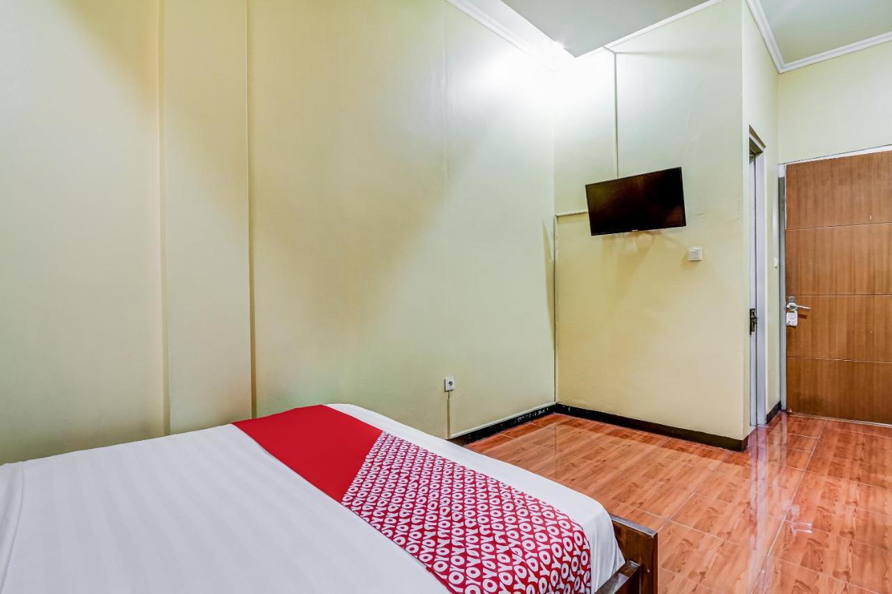 Oyo 91036 Hotel Simpang Lima Gkpri Semarang Eksteriør bilde